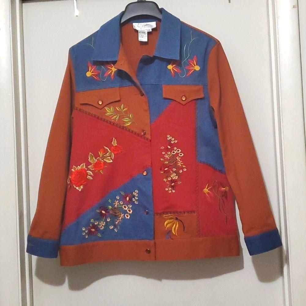Diane's Essentials Floral Embroidered Denim Patchwork Boho Jacket/Shacket Sz M